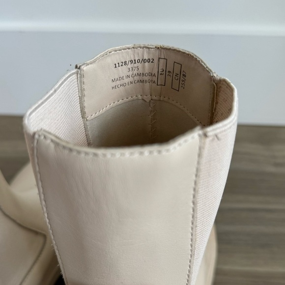 ZARA Ecru Slip On Lug Sole Leather Combat Chelsea Boots Size 39 - Picture 6 of 7